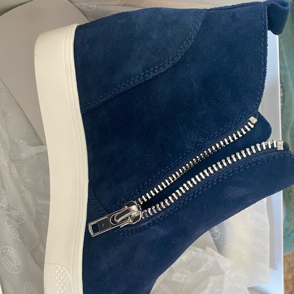 Steve Madden Blue Suede Booties with zipper size 9.5 womens - Picture 2 of 4